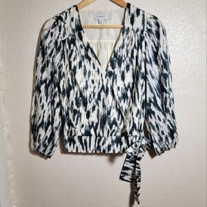 Evereve Carson Faux Wrap Puff Sleeve Top Ikat Print sz S Emerald Green Cream